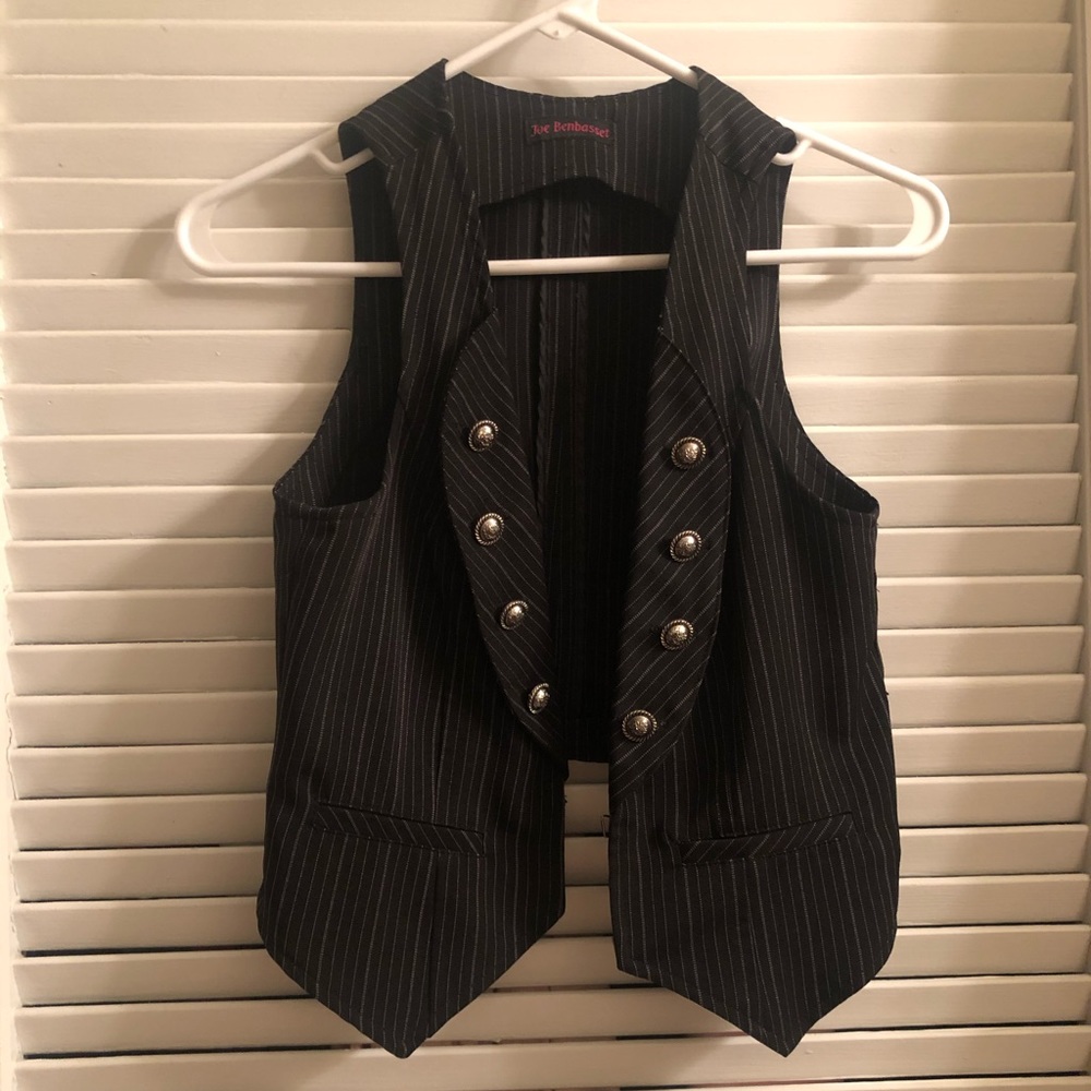Joe benbasset vest
